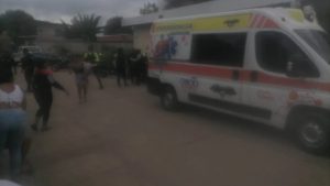 Asesinaron a Policarabobo mientras realizaba compras con su madre que resultó herida