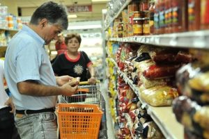 Cámara de Comercio de Valencia reporta caída del 20% en las ventas durante primer semestre de 2025