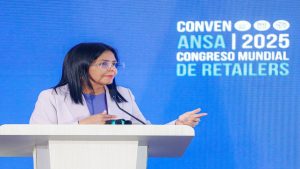 "Mafias del dólar aprovechan la perturbación internacional para afectar al pueblo venezolano"