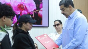 Nicolás Maduro otorgó la nacionalidad venezolana post-mortem al merenguero Rubby Pérez