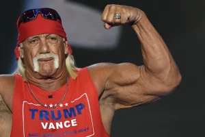 Muere Hulk Hogan, leyenda de la lucha libre y actor estadounidense, a los 71 años