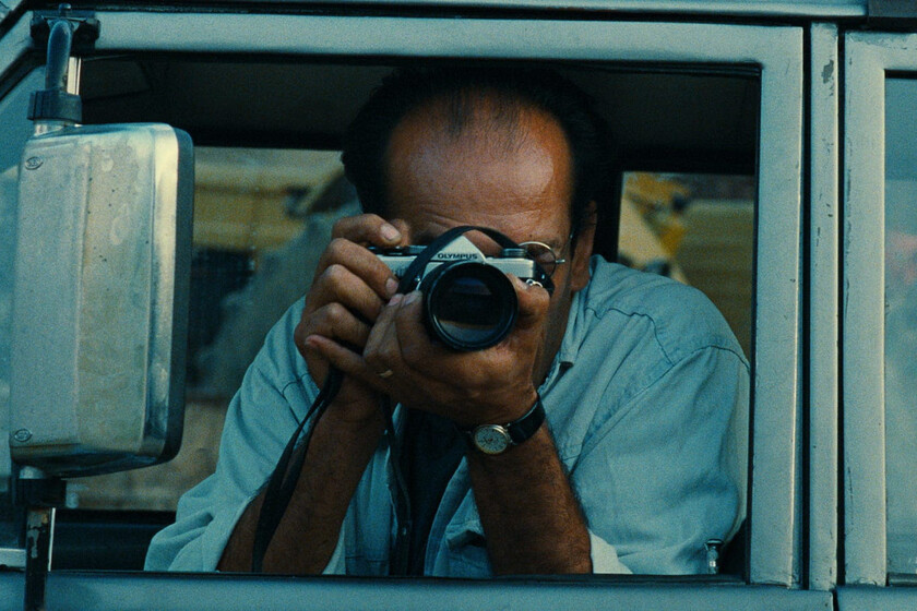 No tengo pruebas, pero tampoco dudas de que el mundo sería mejor si todos lo mirásemos como Kiarostami hace en esta bella odisea rural