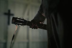 Es la mejor película de terror del año y uno de los grandes fenómenos en taquilla del momento. Ya está en streaming 'Los pecadores'