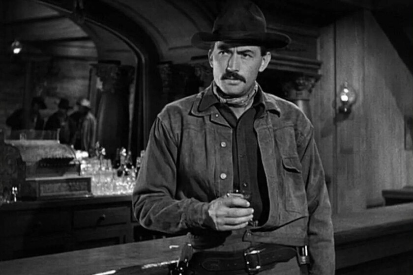 Esta película del oeste con Gregory Peck fracasó en taquilla por culpa de su bigote "feo de morsa". Y es una pena porque es un western estupendo