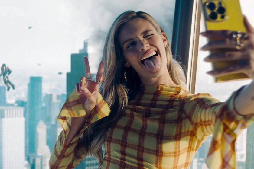Sara Sampaio, la actriz revelación de 'Superman', comenta el sorprendente giro de su personaje: "Todos subestiman a Eve"
