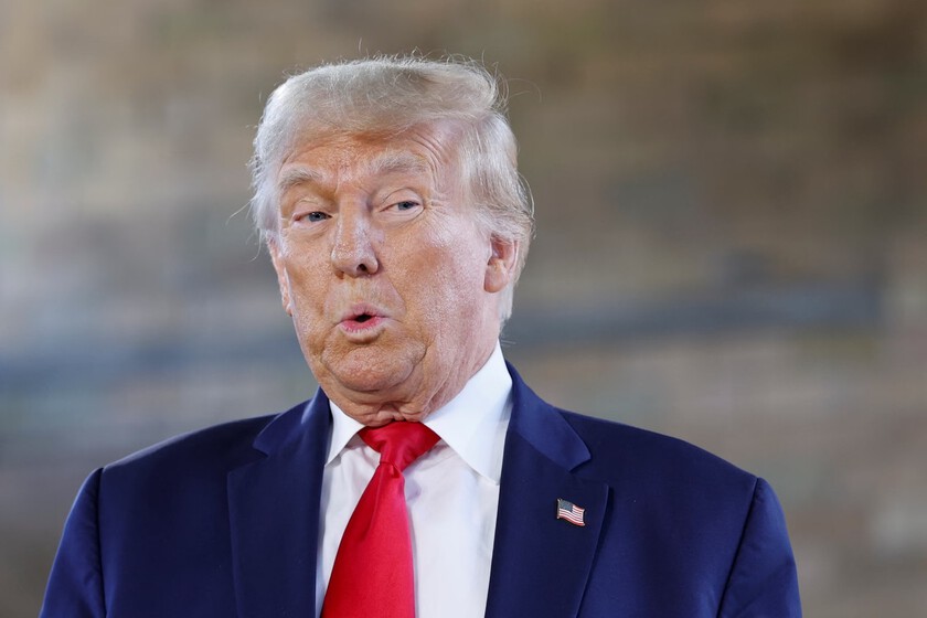 Donald Trump asegura que el despido de Stephen Colbert no es cosa suya, pero avisa que rodarán más cabezas: "¿Quién se irá primero?"