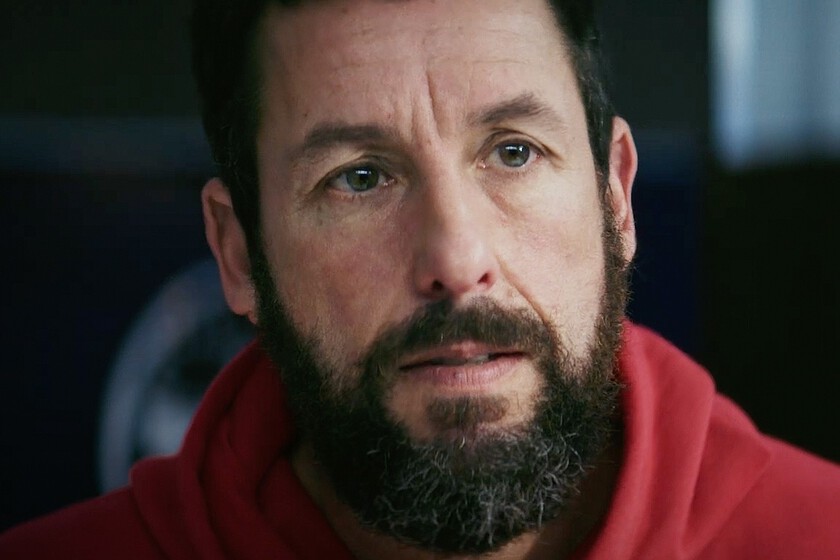 La crítica dicta sentencia y afirma que es la mejor película de Adam Sandler. Y el público también opina lo mismo