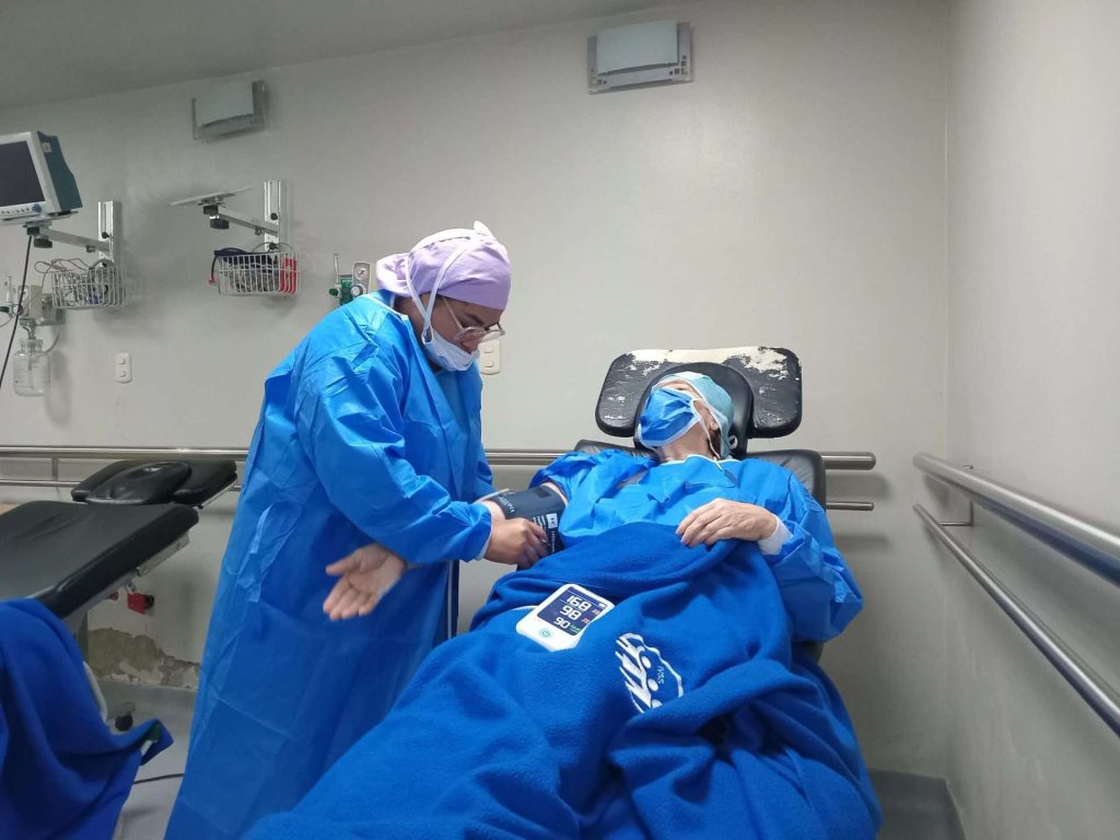 593 cirugías oftalmológicas se han realizado en La Guaira