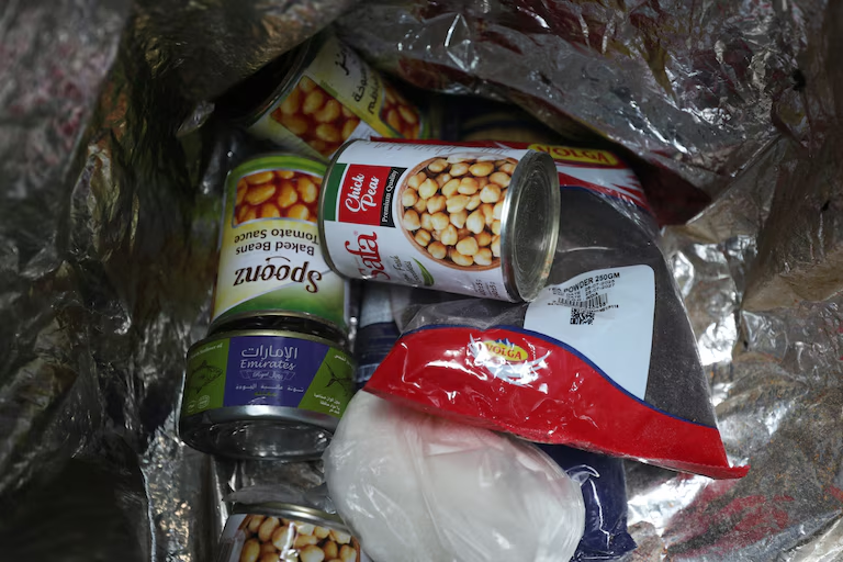 “¿Qué hago con una lata de hummus?"