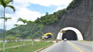Anuncian cierre parcial de la autopista Gran Mariscal de Ayacucho en Miranda
