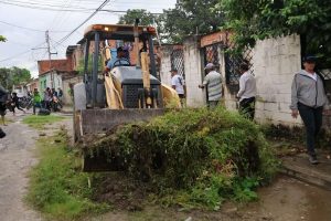 Atienden necesidades de las comunidades La Esmeralda y Casanova Godoy de Maracay