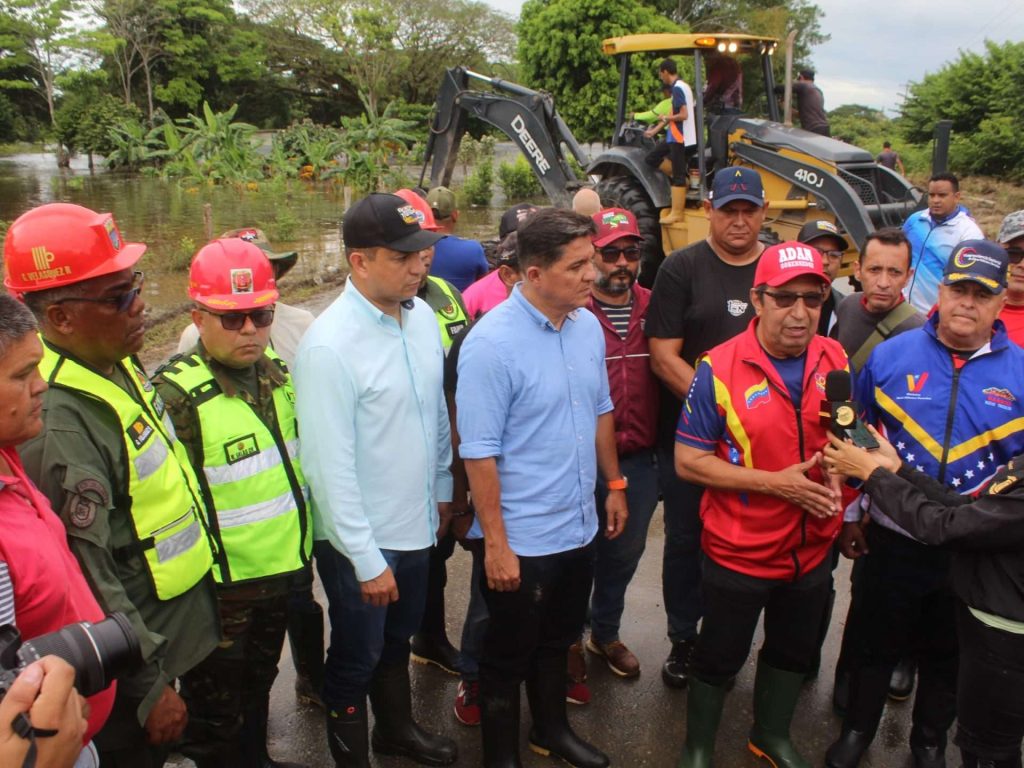 Barinas: En Sosa albergan a 700 personas en 15 refugios tras emergencia 