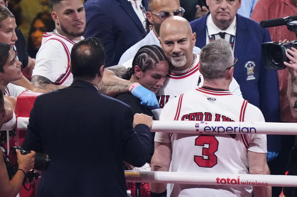 Katie Taylor vence a Amanda Serrano por 3ra vez y sigue como campeona indiscutida de las 140 libras