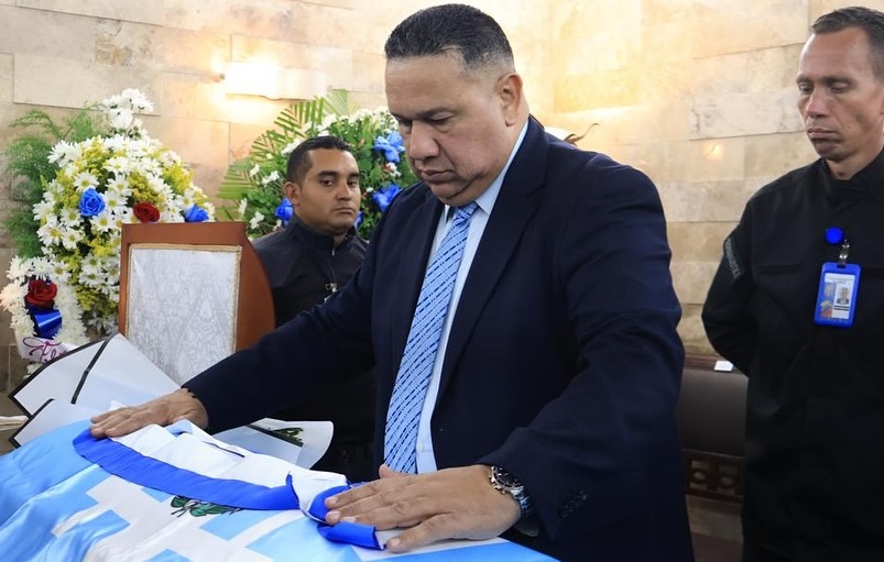 Fallece detective del Cicpc en El Junquito tras caerle un árbol encima de la patrulla