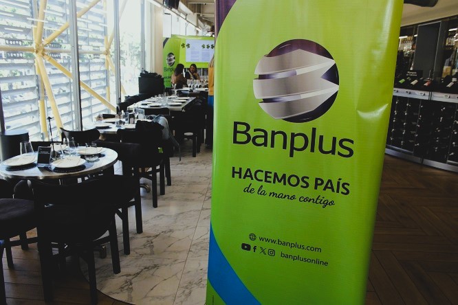 Banplus celebró Día del Periodista honrando a quienes dan voz al país - FOTO