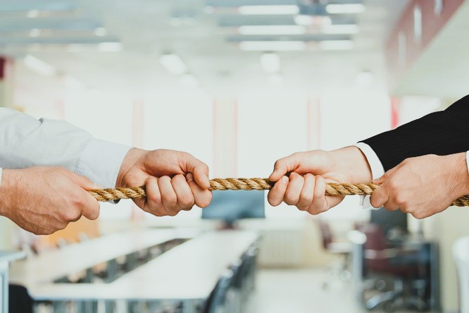 Luis Bautista Garrido Palacios - ¡Entérate! Gestionando conflictos de interés en la RSE - FOTO