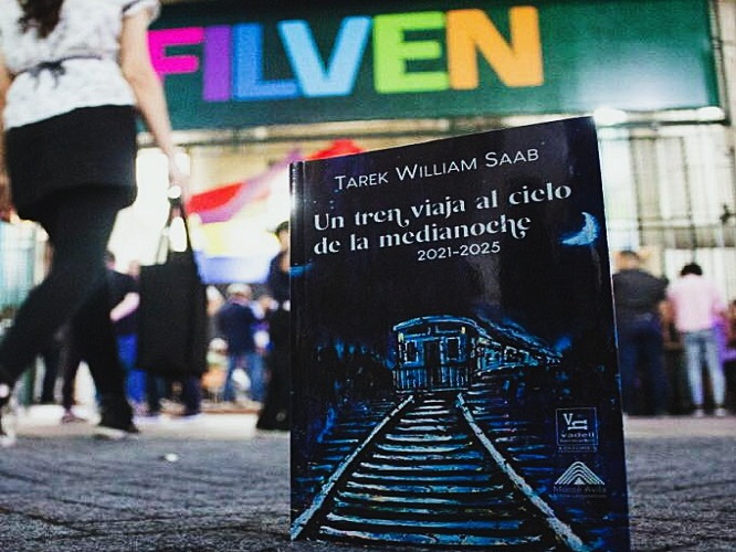 Tarek William Saab - ‘Un Tren Viaja Al Cielo De La Medianoche’ ¡Líder en ventas de la Filven 2025! - FOTO