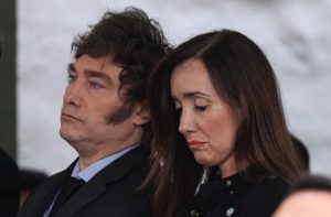 El 56,8% de los argentinos desaprueba la gestión del Gobierno de Milei
