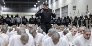 ¡Última hora! El Gobierno de El Salvador enviará esta tarde a Caracas a los venezolanos detenidos en el CECOT