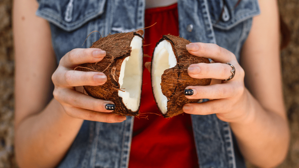 El coco: un alimento para reducir grasa corporal