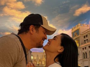 El pasar del tiempo no ha podido con el amor de Yul y Scarlet