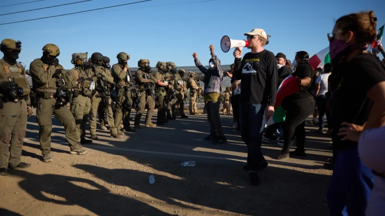 Fallece agricultor a causa de heridas recibidas en redada en California