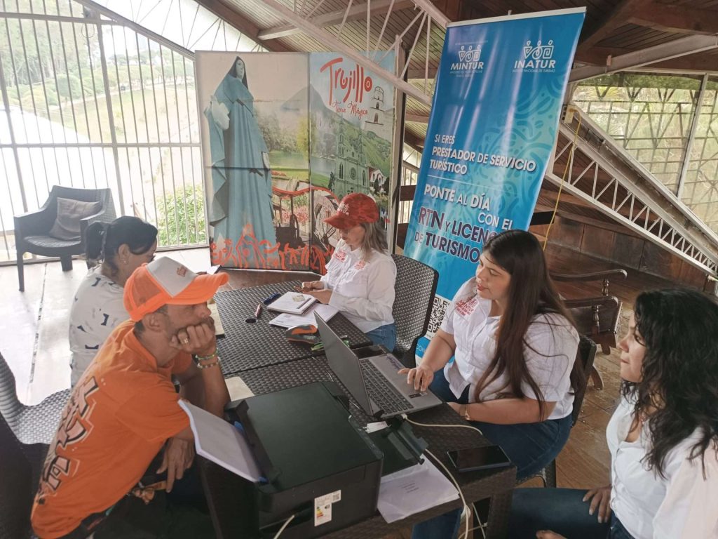 Favorecen a emprendedores de Trujillo con jornada de Registro Turístico