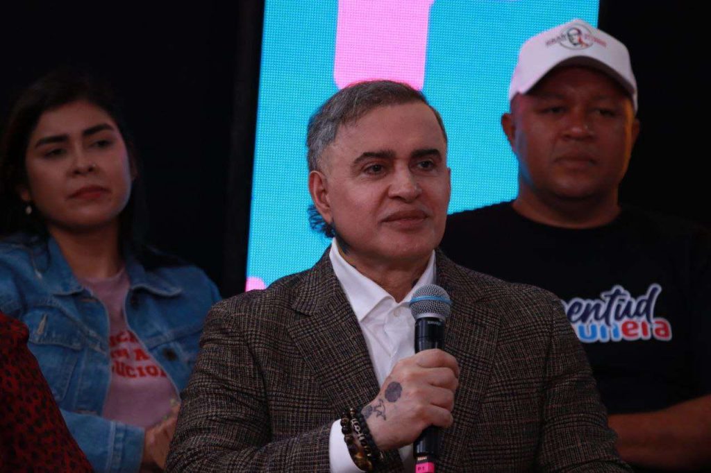 Fiscal Saab pide a líderes mundiales aislar a Bukele