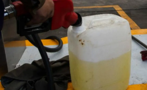 Detienen en Aragua a sujeto que almacenaba 2700 litros de gasolina en un tanque