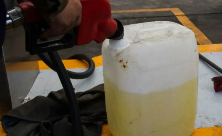 Detienen en Aragua a sujeto que almacenaba 2700 litros de gasolina en un tanque