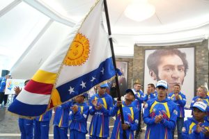 Inicia abanderamiento de atletas rumbo a los juegos deportivos estudiantiles