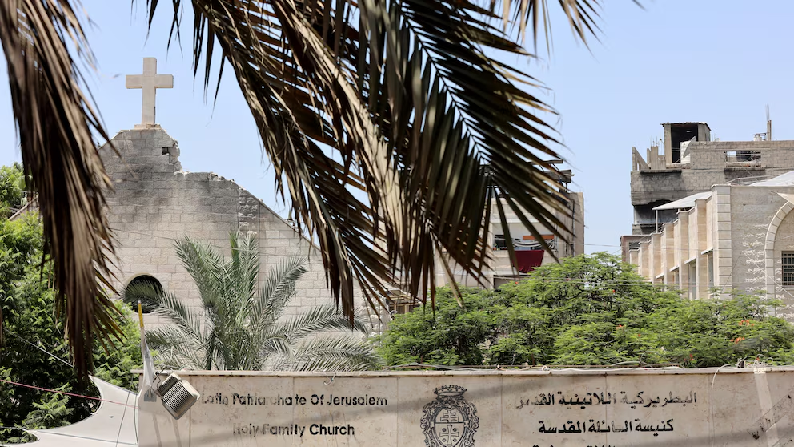 El Patriarcado de Jerusalén condenó el ataque israelí a la Iglesia de la Sagrada Familia en Gaza: 'Es moralmente injustificable'
