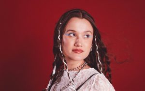la joven estrella venezolana que conquista la lista de "50 más bellos" y redefine la belleza