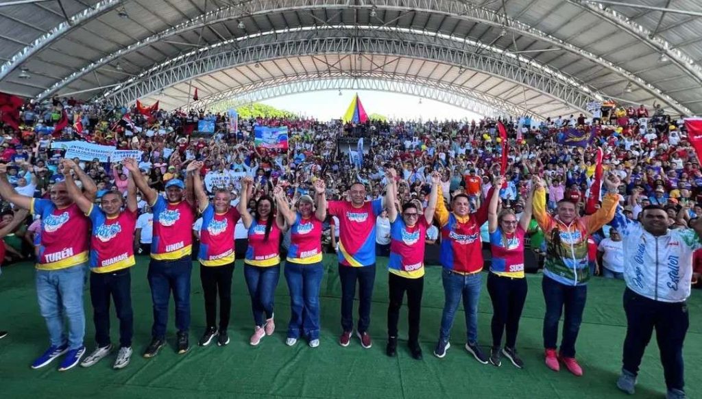 Juramentan comando de campaña en Guárico, Falcón y Portuguesa