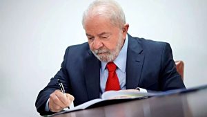 Lula da luz verde a "ley de reciprocidad" por aranceles de Trump