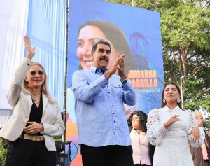 Maduro tras iniciar la campaña electoral resalta la fuerza y alegría