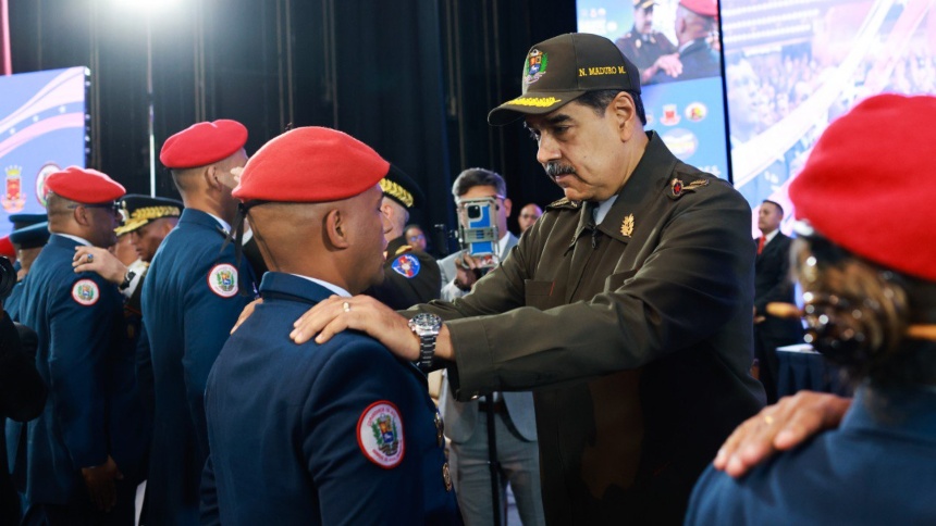 Maduro ascendió a 464 funcionarios de la DGCIM y Guardia Presidencial