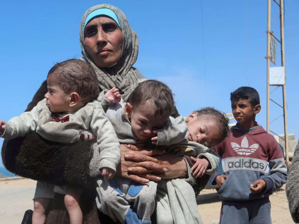 Miles de niños en Gaza amenazados de muerte si no reciben leche