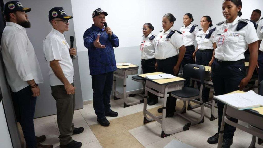 Ministro Diosdado Cabello inauguró nueva sede de la Unes en Maturín