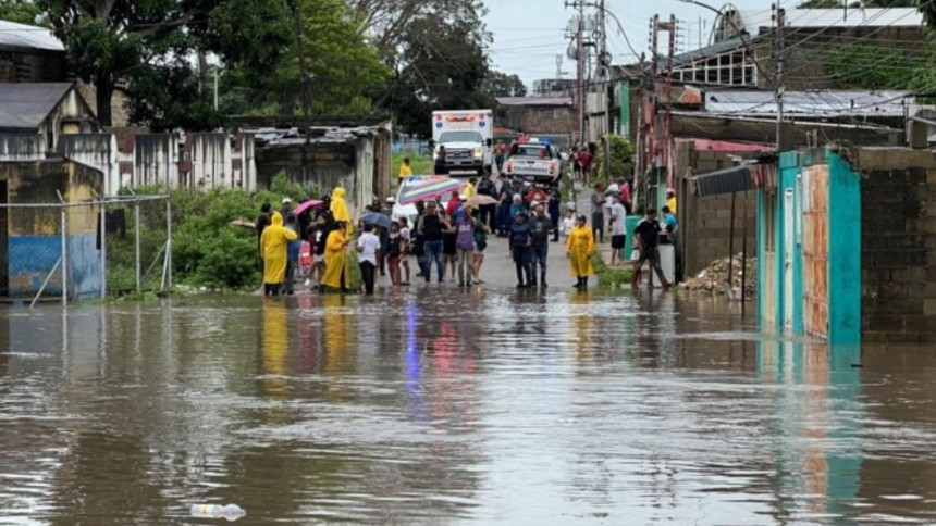 Más de 300 personas afectadas por crecida del Orinoco