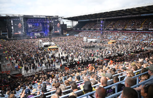 Ozzy Osbourne y Black Sabbath se despidieron de los escenarios con una misa de puro metal en un multitudinario concierto en Birmingham