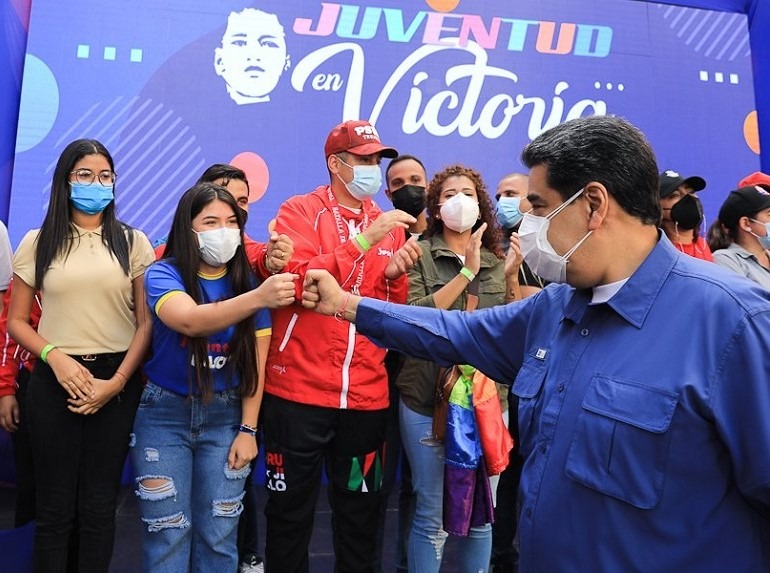 Presidente Maduro: lo que hagamos por la juventud también será por la patria