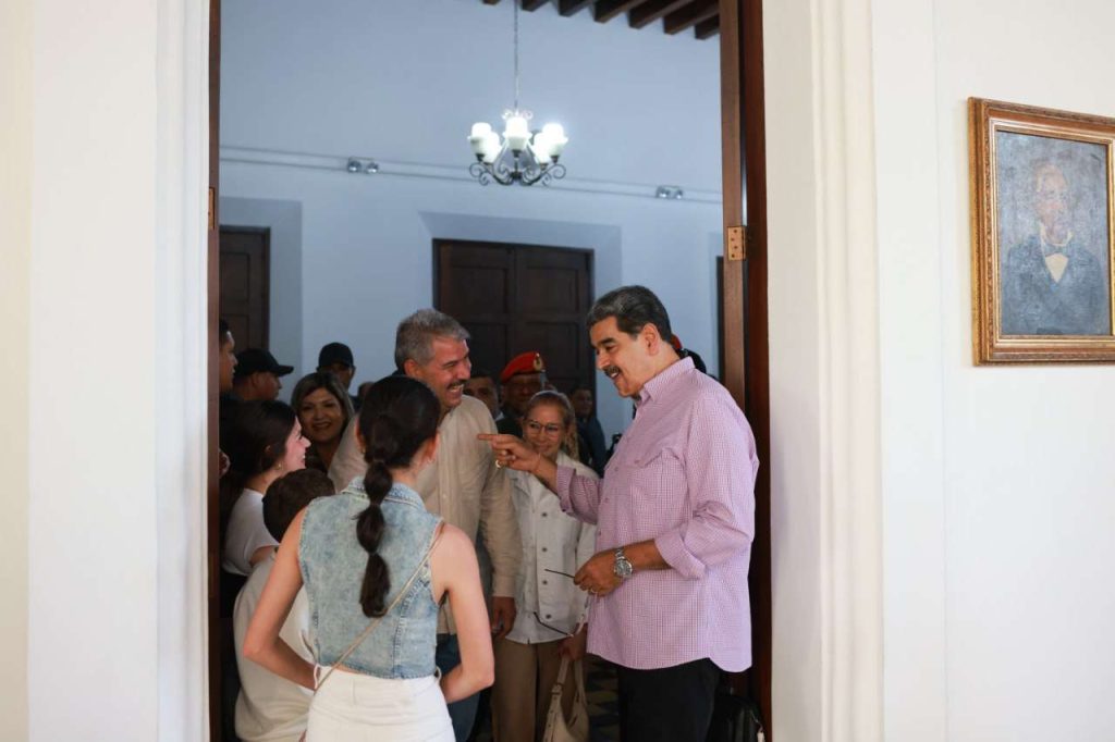 Presidente Maduro se reunió con equipo de la Gobernación del Zulia