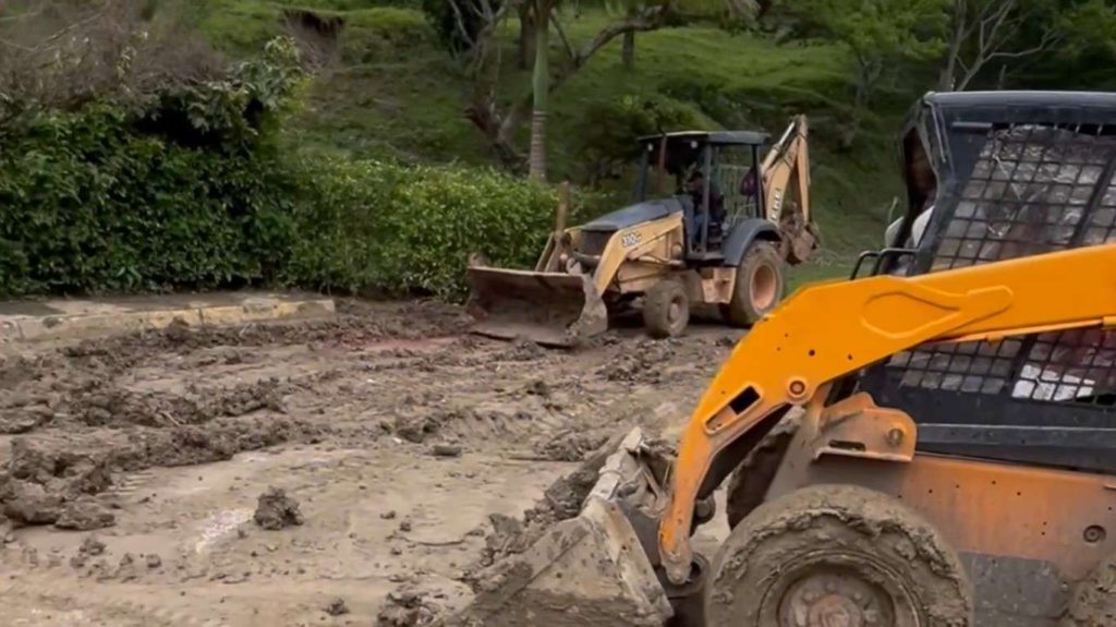 Refuerzan trabajos de mitigación en sectores afectados por lluvias en San Cristóbal