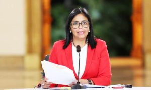 Rodríguez desmiente a Bloomberg y ratifica recuperación petrolera
