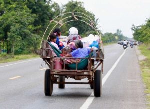 Tailandia y Camboya se enfrentan por tercer día consecutivo