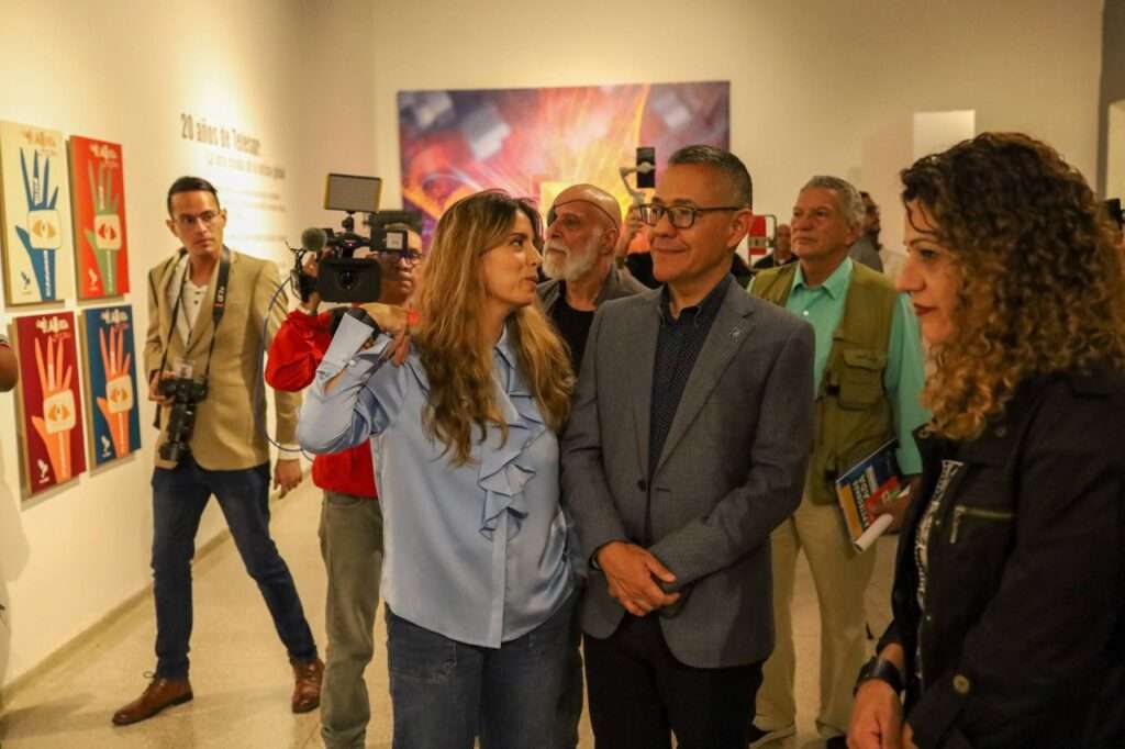 Telesur expone su mirada del sur en el Museo de Bellas Artes