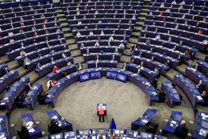 La UE se reúne en Bruselas para intentar contener la amenaza arancelaria de EEUU antes del plazo impuesto por Donald Trump