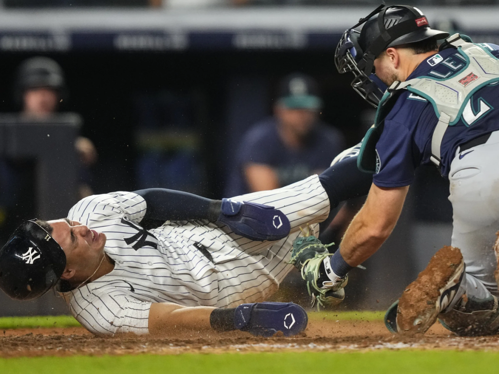 Yankees remontan un sin hits y un déficit de cinco carreras
