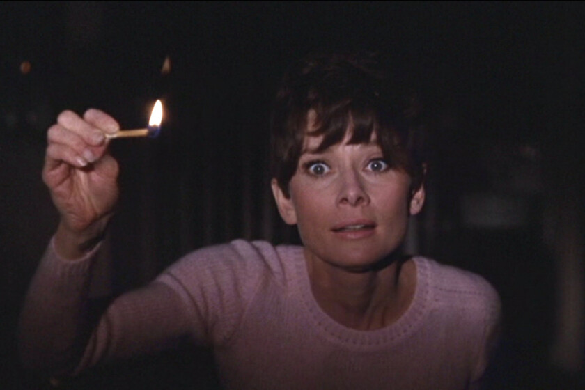Esta joya del terror con Audrey Hepburn tiene uno de los primeros “jumpscare” de la historia y es influencia en una de las mejores películas del año